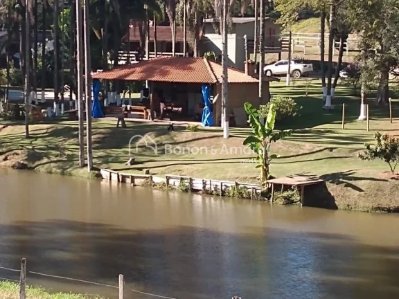 Imagem Sítio à venda em Amparo/SP - 32.000 m² com lago, piscinas e 3 casas

Sítio com 32.000 m² em exc...