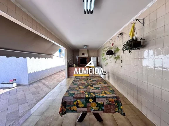 Imagem Casa com 3 dormitórios à venda, 334 m² por R$ 1.200.000,00 - Jardim São Paulo - Rio Claro/SP