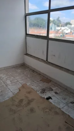 Imagem Ponto Comercial de 300m² na Vila Sônia - São Paulo-SP: 5 Banheiros, 4 Vagas de Garagem!