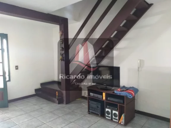Imagem Excelente Casa Duplex Mobiliada 50 Mts da Praia