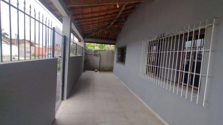 Imagem CASA PARA VENDA E/OU LOCAÇÃO NO BAIRRO INDAIÁ - CARAGUATATUBA