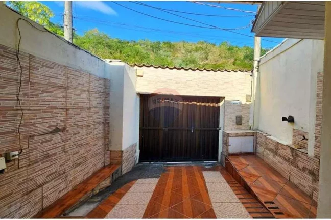 Imagem Casa com 2 quartos à venda em Jardim Sulacap, Rio de Janeiro - RJ