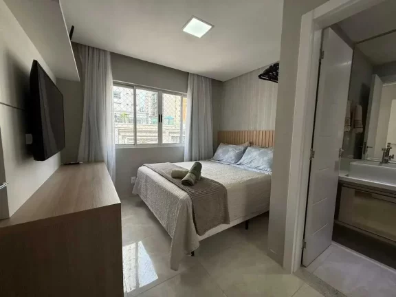 Imagem Apartamento reformado de 3 dormitórios sendo 2 suítes e 1 vaga - Balneário Camboriú/SC