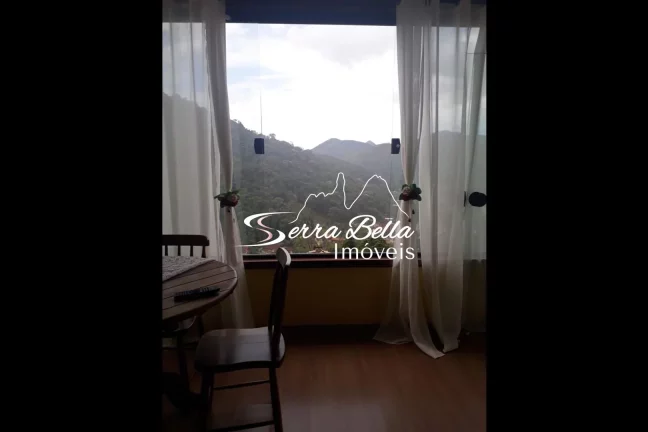 Imagem Casa com 3 dormitórios à venda, 344 m² por R$ 990.000,00 - Albuquerque - Teresópolis/RJ