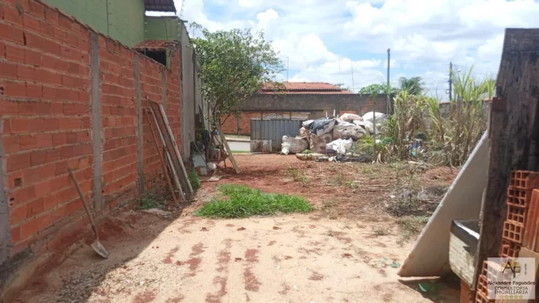 Imagem Lote para Venda em Aparecida de Goiânia, Cidade Vera Cruz