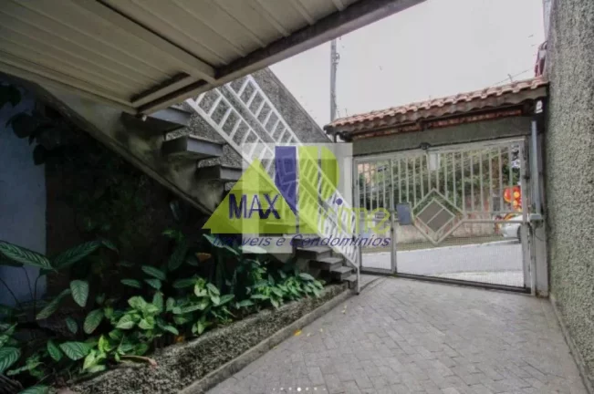 Imagem Oportunidade única: Casa espetacular para alugar no coração da cidade! 3 quartos amplos, churrasqueira, 5 vagas de garagem