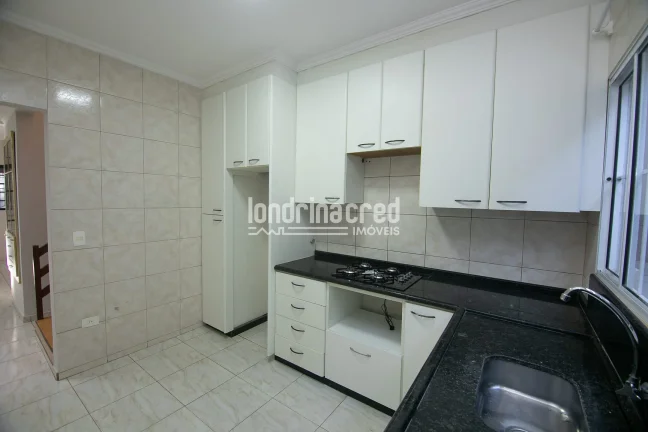 Imagem Excelente Sobrado Geminado à Venda na Parte Alta do Bairro: 4 Dormitórios, Espaço Gourmet, Suíte no Térreo, Garagem para 2 Carros e Localização Privilegiada!