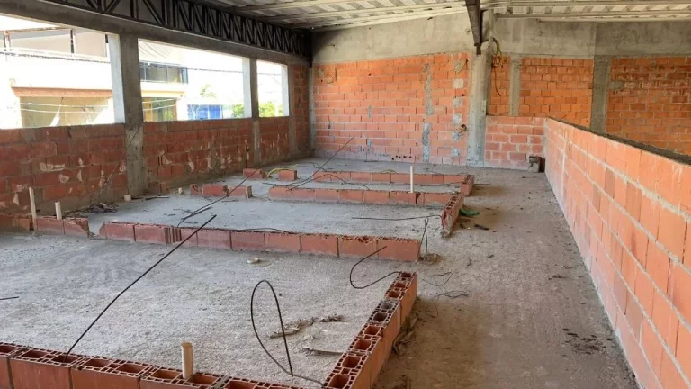 Imagem Galpão para alugar, 450 m² por R$ 22.212,38/mês - Conjunto Alvorada - Poá/SP