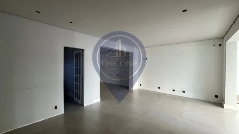 Imagem Excelente Casa Comercial para Locação em Indianópolis, São Paulo-SP: 1 Banheiro, 4 Vagas de Garagem, 300m² de Área.