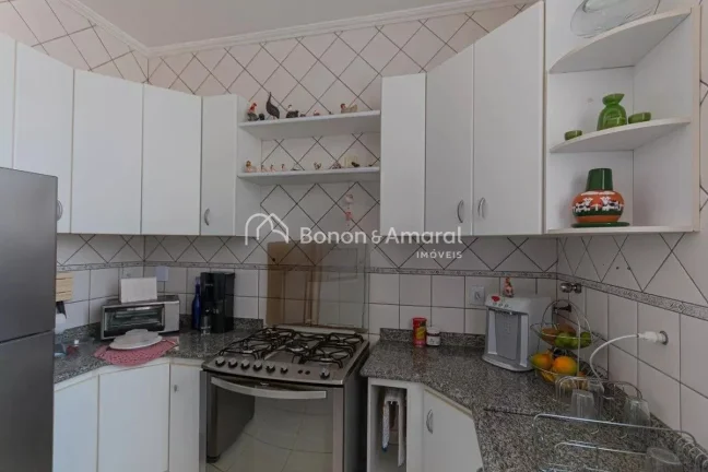Imagem Excelente oportunidade! Imóvel com 3 dormitórios, sendo 1 suíte, e 3 banheiros no total, perfeito...