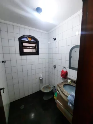 Imagem Sobrado à venda em Santo André-SP, bairro Jardim Las Vegas, 3 quartos, 1 suíte, 3 banheiros, 2 vagas de garagem, 185m².