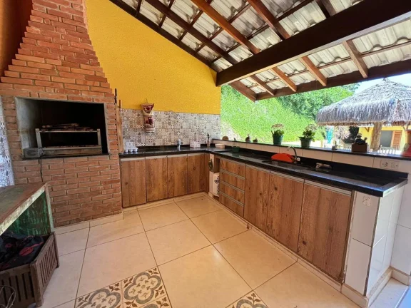 Imagem Casa à venda com 3 quartos, sendo 3 suítes, no condomínio Portal dos Nobres, Atibaia - SP