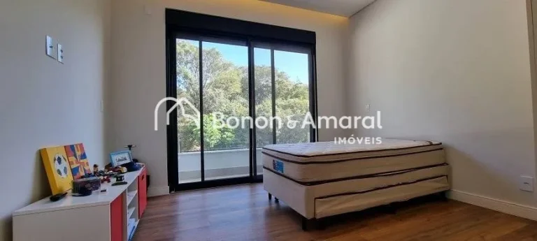 Imagem Belíssima Casa de Condomínio à Venda em Sousas - Campinas.

Casa nova recém construída, terreno...