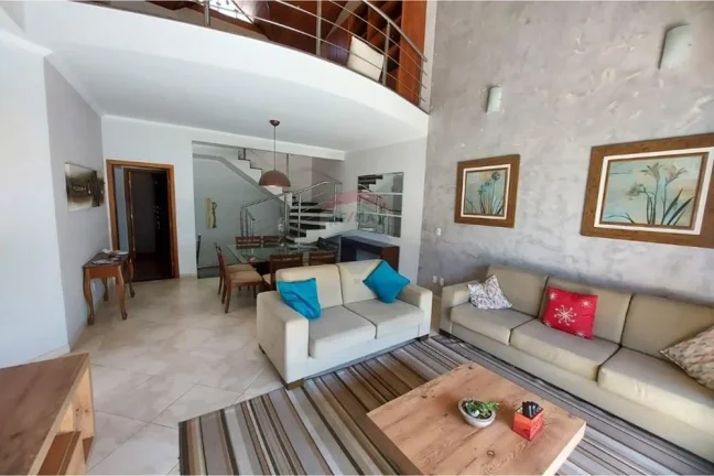 Imagem Casa de Condomínio: Moderna e Totalmente Mobiliada no Condomínio Vila dos Inglezes