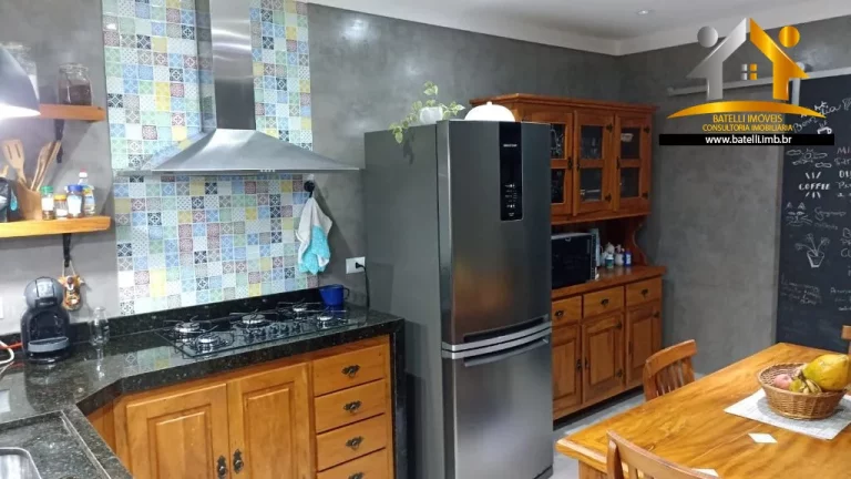 Imagem Casa à venda no Parque São Jorge na Granja Viana - Batelli Imóveis