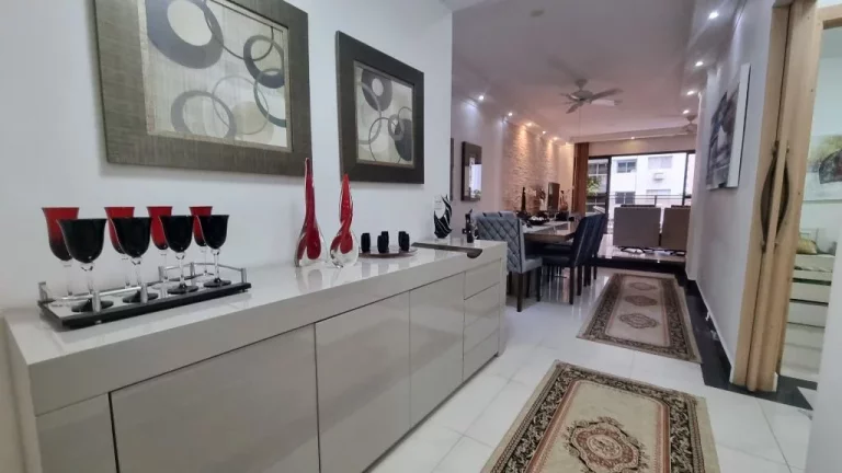 Imagem Apartamento à venda, 109 m² por R$ 950.000,00 - Pitangueiras - Guarujá/SP