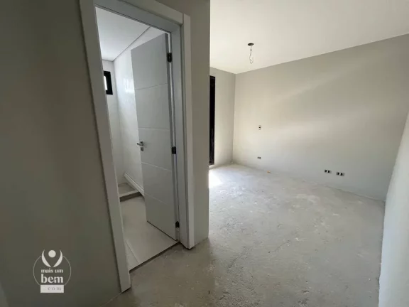 Imagem Triplex com 3 quartos sendo 1 suíte à venda, 131 m² por R$ 950.000 - Pilarzinho - Curitiba/PR