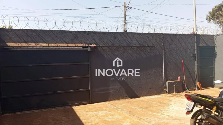 Imagem Casa com 2 dormitórios à venda, 110 m² por R$ 300.000,00 - Portal Dos Ipes - Itumbiara/GO