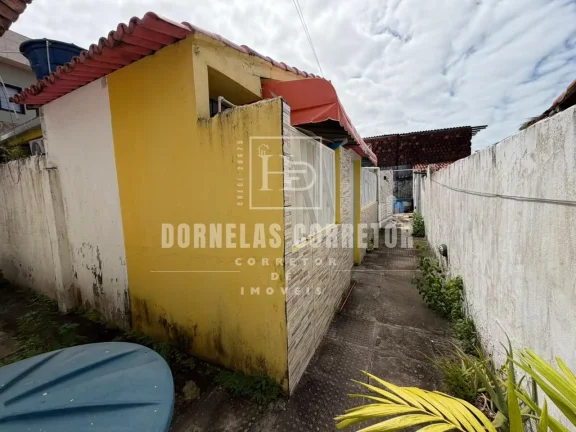 Imagem Casa à Venda na Ilha de Itamaracá com Quintal Amplo