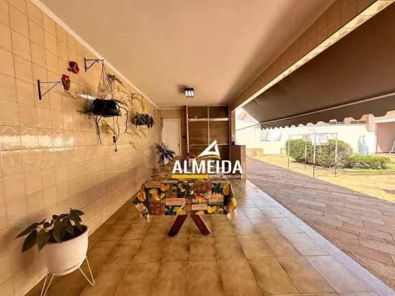 Imagem Casa com 3 dormitórios à venda, 334 m² por R$ 1.200.000,00 - Jardim São Paulo - Rio Claro/SP