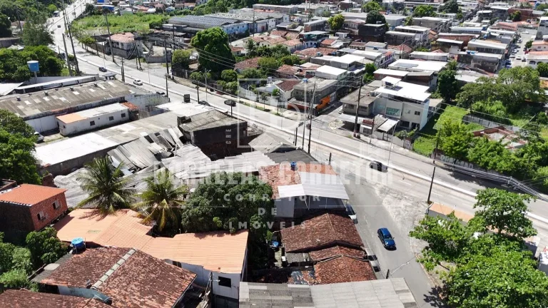 Imagem **3 CASAS EM 300m² NA AV. NORTE! IDEAL PRA MORAR E INVESTIR - R$ 360 MIL À VISTA!**