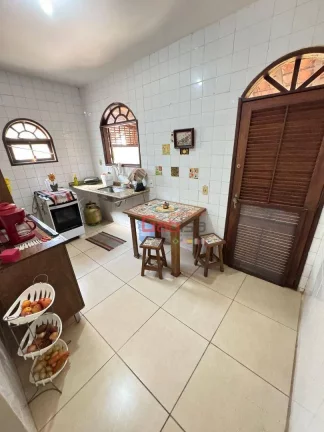 Imagem Casa com 2 dormitórios à venda, 100 m² por R$ 440.000,00 - Cem Bracas - Armação dos Búzios/RJ