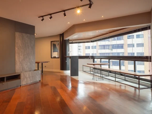 Imagem Imperdível! Apartamento com 4 quartos e 2 suítes em Moema. Venha conferir!