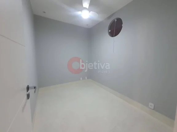 Imagem Apartamento linear reformado, 2 quartos, Centro - Cabo Frio