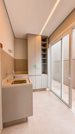 Imagem CASA DE ALTO PADRÃO COM LINDO PROJETO Á VENDA EM CONDOMINIO FECHADO EM FRANCA/SP