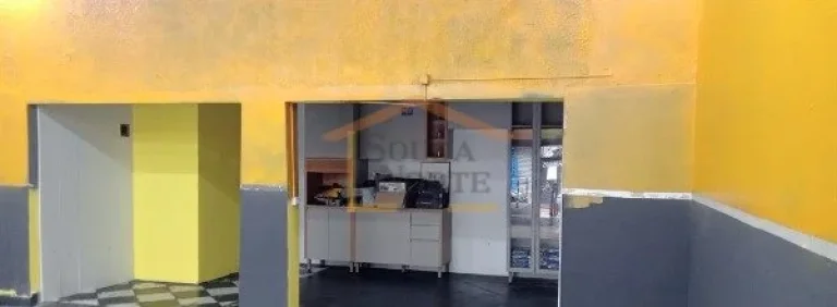 Imagem Galpão, 150m² em terreno de 400m², porta de aço. 

Excelente localização.