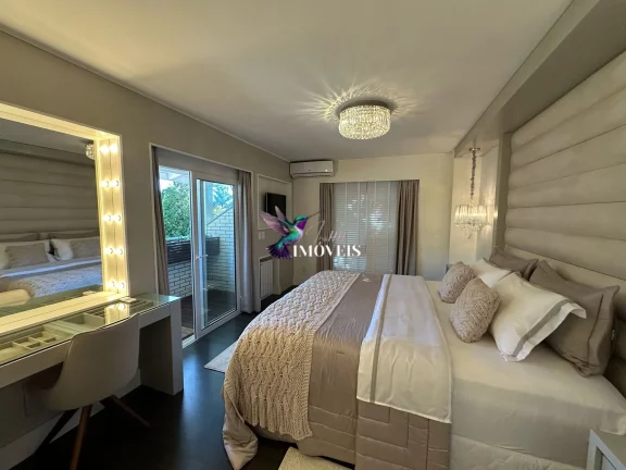 Imagem Casa com 3 Quartos à Venda, 342 m² em Centro - Gramado