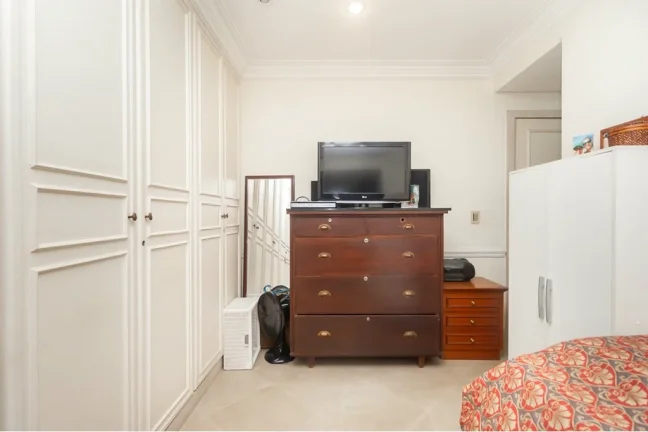 Imagem Imóvel à venda no Brooklin Paulista, São Paulo-SP: Apartamento de 2 quartos com 1 suíte e 128m², 3 banheiros e 2 vagas de garagem