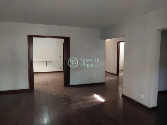 Imagem MARAVILHOSA CASA PARA REFORMA CIDADE JARDIM *380M2 AREA UTIL *520M2 TERRENO *04 QUARTOS SENDO 1 SUIT...