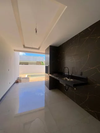 Imagem Casa à Venda no Condomínio Terras Alphaville 1 - Confira os Detalhes!