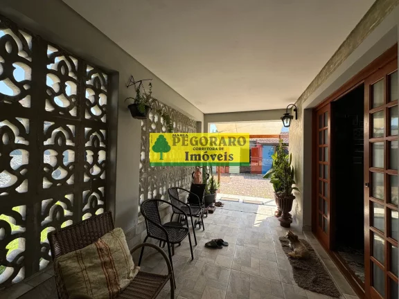 Imagem Oportunidade Imperdível: 3 casas à Venda na Martim de Sá; 2 Lotes; 720m² totais!
