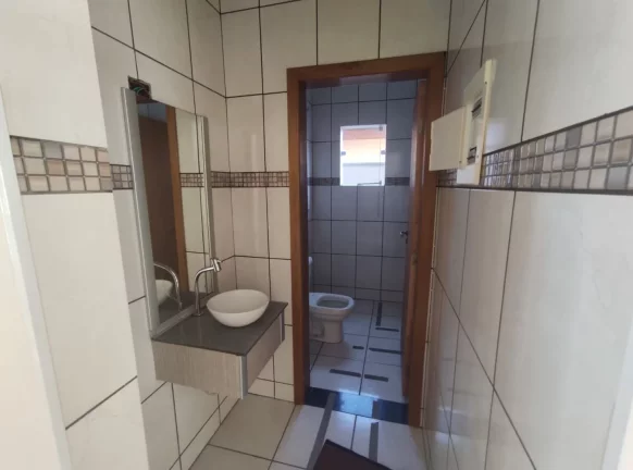 Imagem Sobrado com 4 dormitórios à venda, 200 m² por R$ 1.000.000,00 - Villa Branca - Jacareí/SP