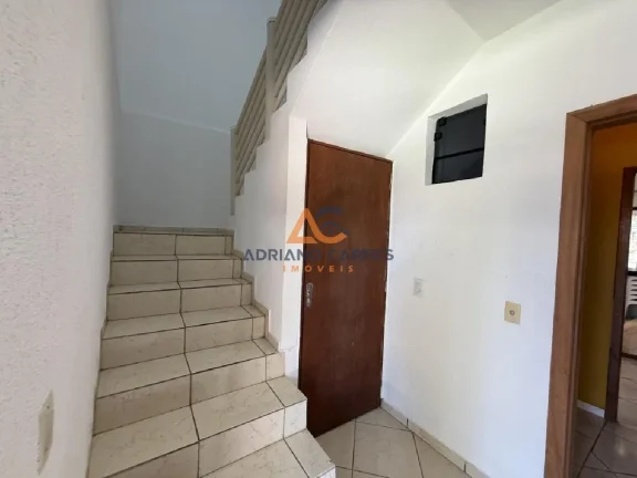 Imagem Ampla casa com 04 quartos sendo 02 suítes e área de lazer em Gravatá, Navegantes. Adriano Carpes Imóveis Vende