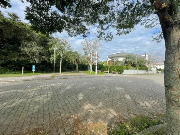 Imagem Terreno à venda, 598 m² - Jurerê Internacional - Florianópolis/SC