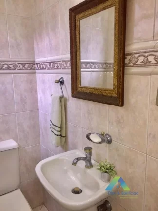 Imagem Sobrado com 2 Quartos e 2 banheiros à Venda, 110 m² por R$ 520.000,