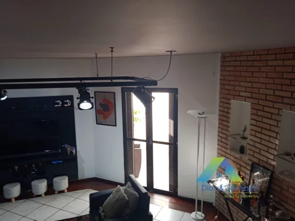Imagem SOBRADO DE 3 DORMITÓRIOS NA VILA DAS MERCES !!!