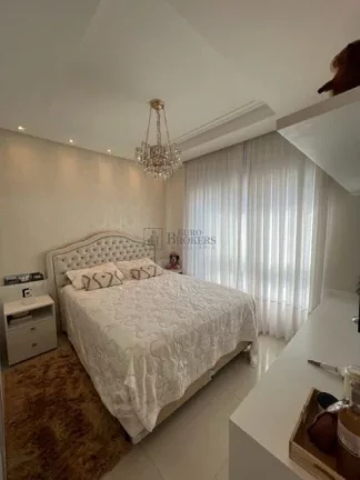 Imagem Apartamento com 4 dormitórios à venda no Centro de Balneário Camboriú/SC
