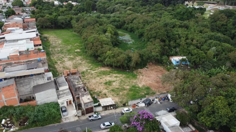 Imagem Terreno para Venda em Sorocaba-SP, na Vila Mineirão: Localização privilegiada e ótimo potencial de valorização!