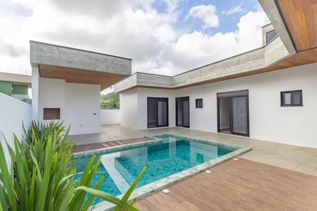 Imagem Casa em Condomínio para Venda em Camboriú / SC no bairro Santa Regina