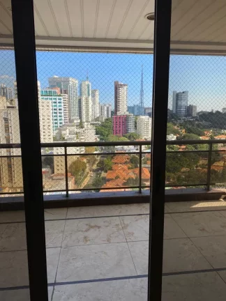 Imagem Luxuoso apartamento de 5 quartos e 4 suítes em Higienópolis, São Paulo-SP: 5 banheiros, 5 vagas de garagem e 450m² de área.