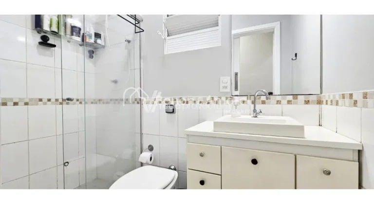 Imagem Casa térrea reformada para venda em condomínio no Taquaral em Campinas, 3 quartos e 4 vagas