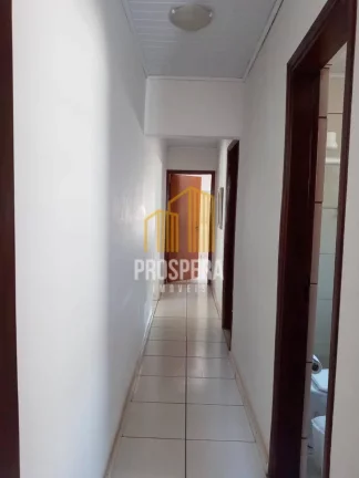 Imagem Casa no centro com possibilidade de conversão em ponto comercial
