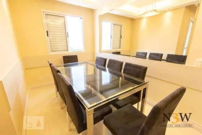 Apartamento mobiliado à venda na Barra Funda São Paulo SP com 2 dormitórios, 1 suíte, 2 vagas de garagem e 70m².