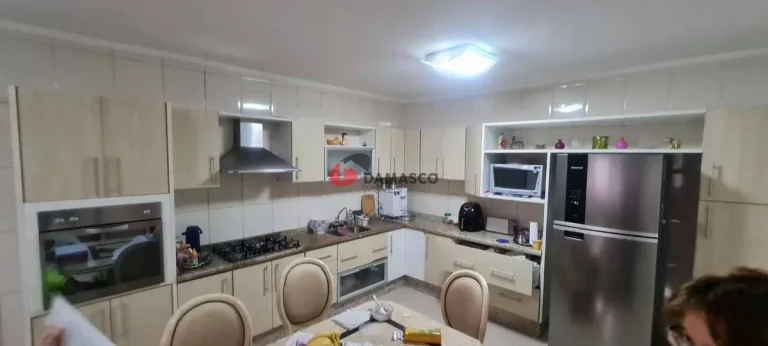 Imagem Sobrado à venda 3 Quartos, 5 Vagas, 293M², Cerâmica, São Caetano do Sul - SP
