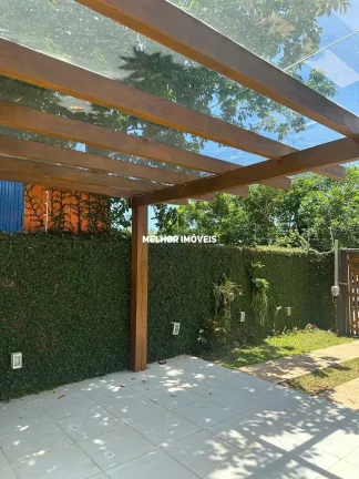 Imagem Casa á venda com 3 suítes á venda localizada na Praia de Taquaras em Balneário Camboriú.