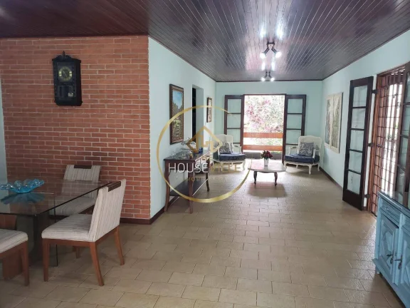 Imagem Casa Sobrado 4 dormitórios 398 m2